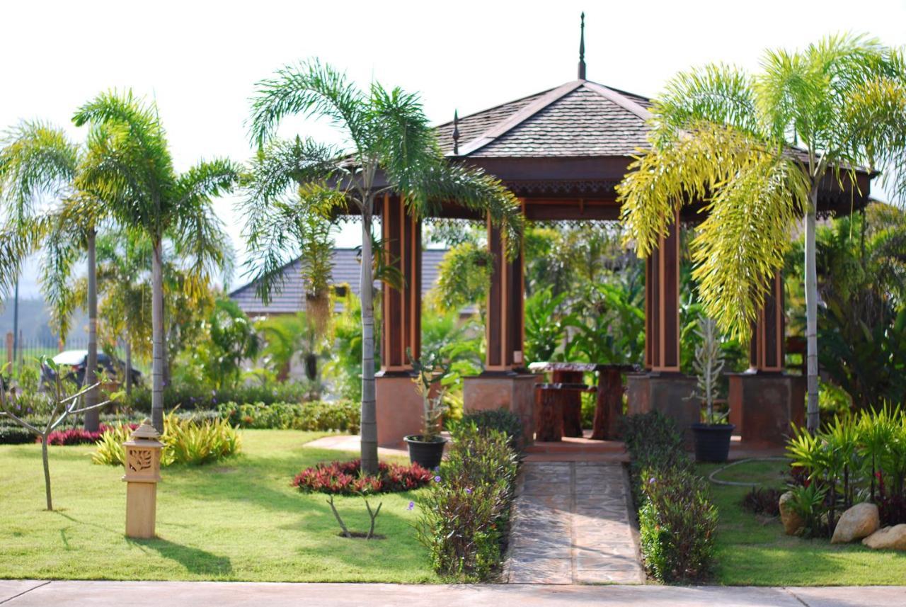 Northstar Hotel & Resort Ban Mae Kon Luaran gambar