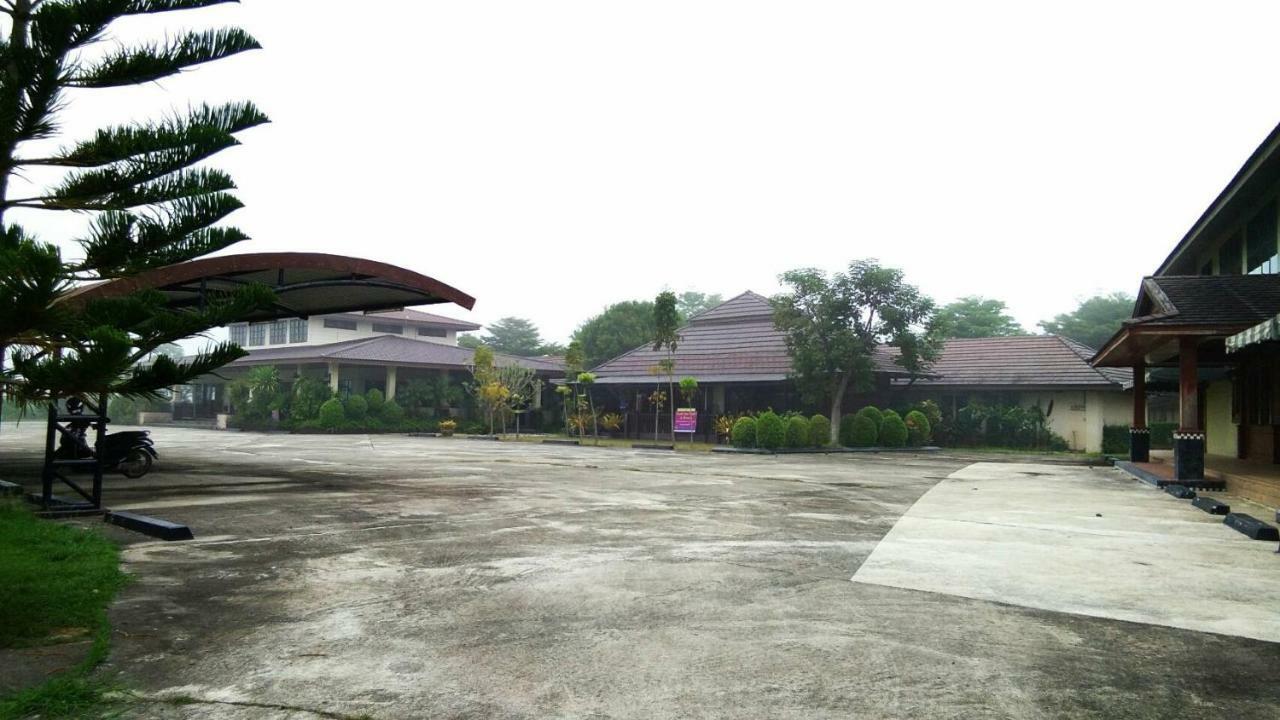 Northstar Hotel & Resort Ban Mae Kon Luaran gambar