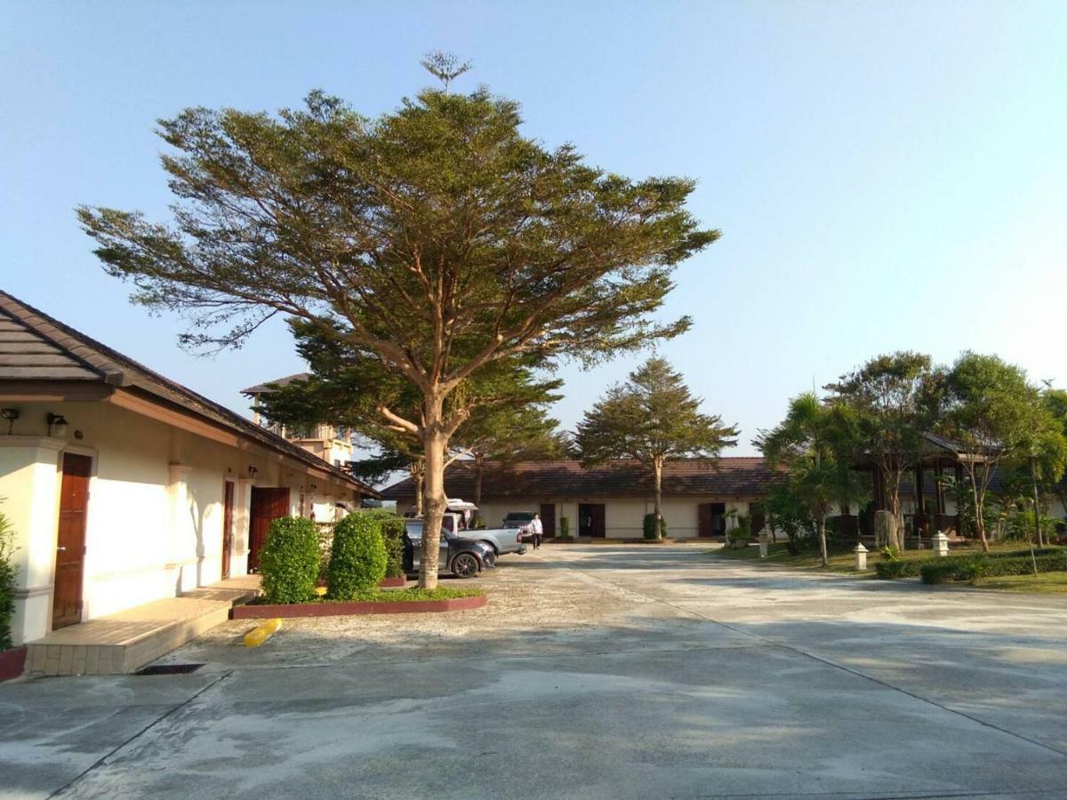 Northstar Hotel & Resort Ban Mae Kon Luaran gambar